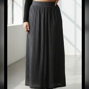 LOFT Black and Gray Striped Maxi Skirt Size Large EUC Whimsigoth Casual